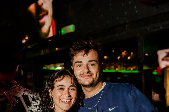 Lisbon Night Pubcrawl: 1h Open Bar, Shots & VIP Club Entry - Meeting and Pickup Details