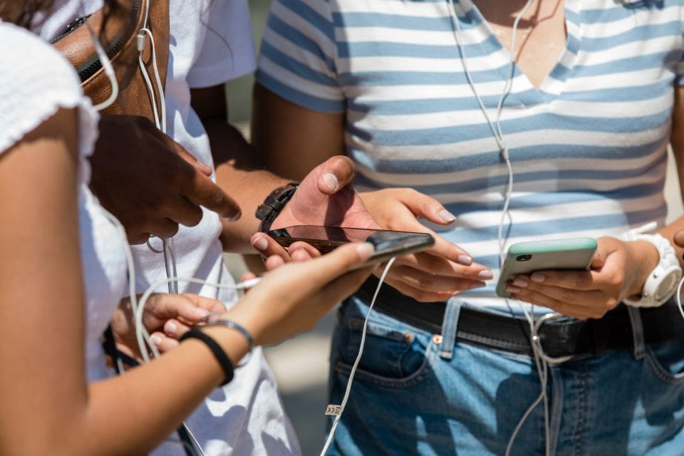 Lisbon: Old Alfama, Baixa and Chiado Walking Tour - Inclusions and Equipment