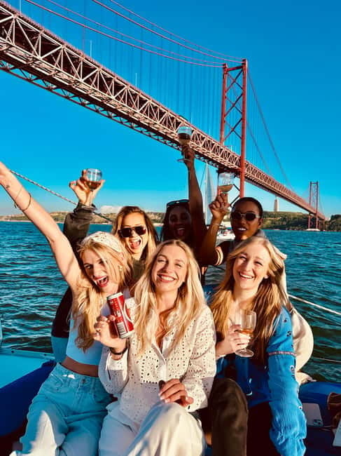 Lisbon On a Sailboat - Cultural Facts and Sailing Experience - Experiencing Lisbon from the Water: A Complete Breakdown