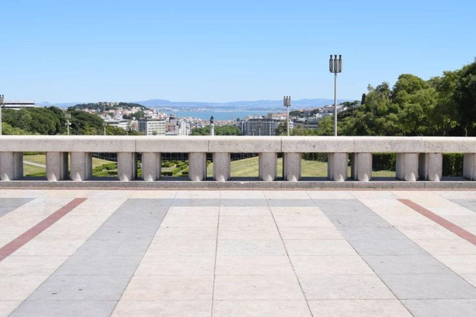 Lisbon: Private City Sightseeing Tour - Itinerary Details