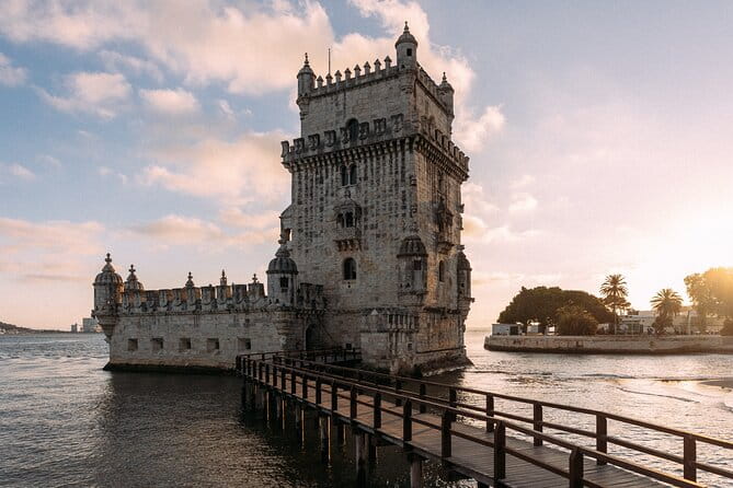 Lisbon Private City Tour with a River Boat Crossing Included - Exploring Lisbon’s Highlights with a Private Touch