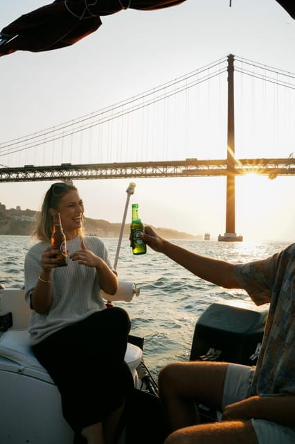 Lisbon PRIVATE Cruise - Fun, Friends and Unique Moments - The Experience in Detail