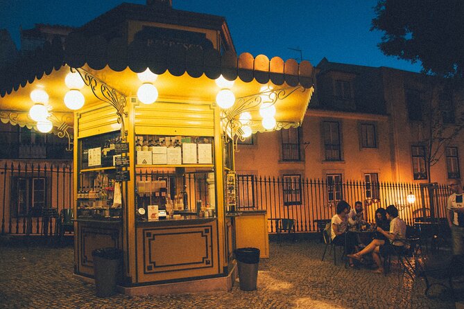Lisbon Private Food Walking Tour With Locals: 6 or 10 Tastings - Cancellation Policy