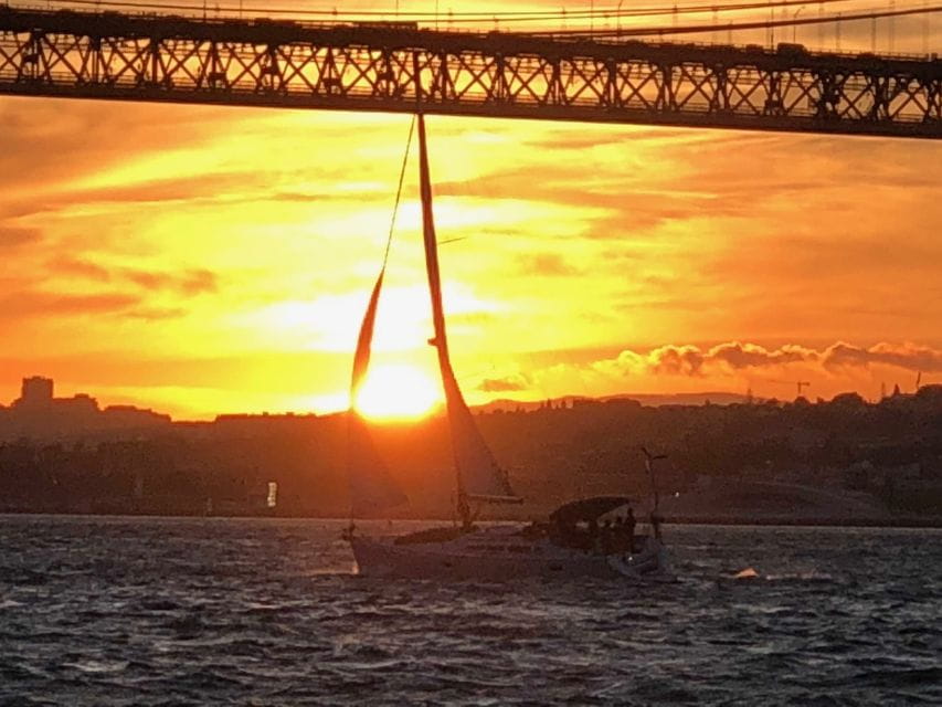 Lisbon: Private Sunset Sailing Tour With Champagne - Key Points