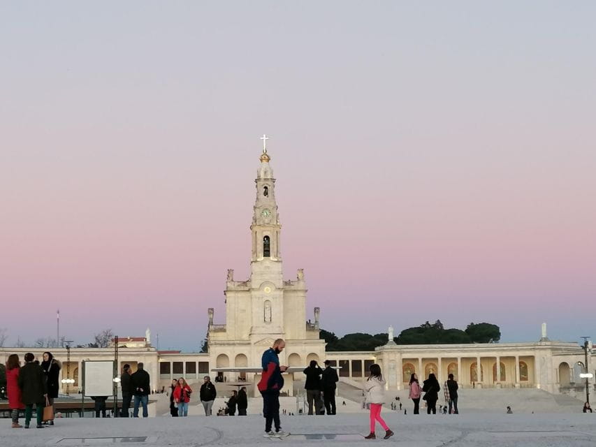 Lisbon: Private Transfer to Fatima - Highlights of the Journey