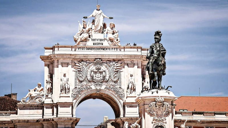 Lisbon: Private Tuktuk Tour with History & Music - The Experience: A Detailed Walkthrough