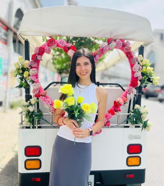 Lisbon: Private Tuktuk Tour with History & Music - Price and Logistics