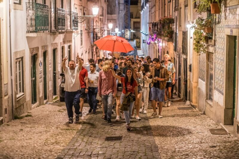 Lisbon: Pub Crawl with Open Bar and VIP Club Entry - Key points / Takeaways