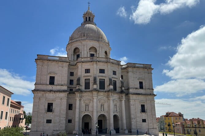 Lisbon Royal Views Small Group Tour with St George Castle Entry - Key Points / Takeaways