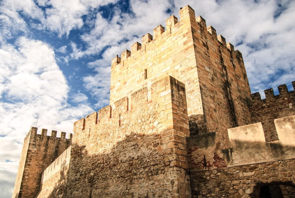 Lisbon: Sao Jorge Castle Skip-The-Line Ticket With Guide - Guided Tour Information