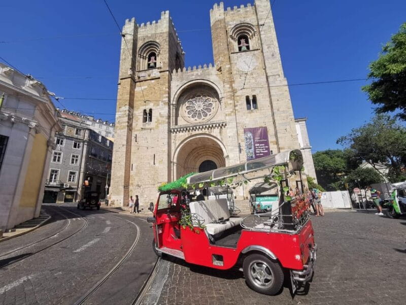 Lisbon: Sightseeing City Tour by Tuk-Tuk - What to Expect and How It Works