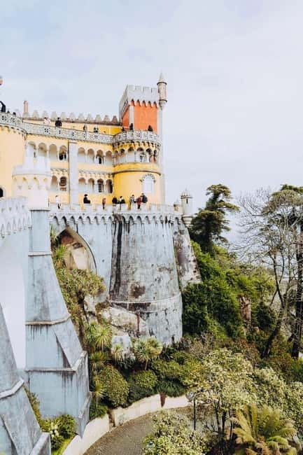Lisbon: Sintra ,Cabo de Roca & Cascais sunset Full day tour - The Coastal Marvels: Cabo da Roca and Cascais