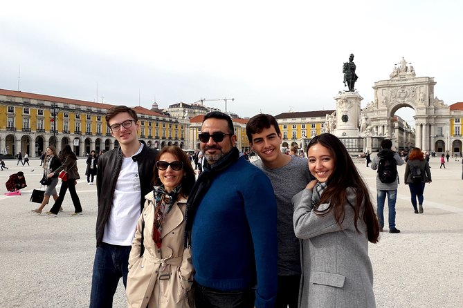 Lisbon Small-Group Sightseeing City Tour With Transportation - Logistics and Inclusions