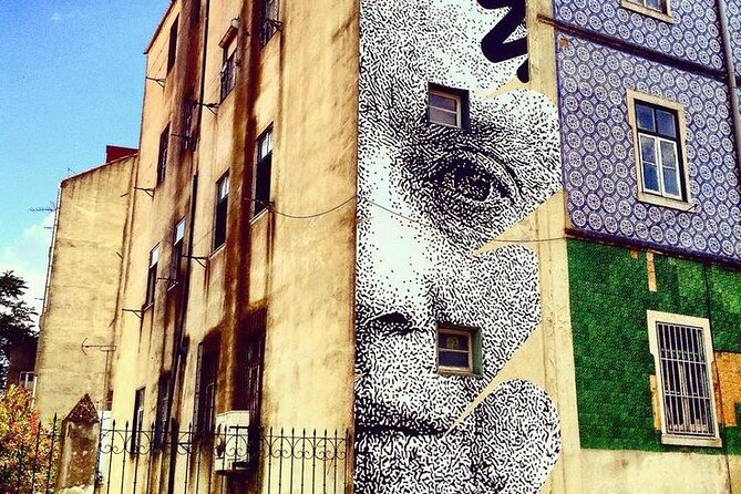 Lisbon Street Art - Private Guided Tour in a Electric Tuk Tuk - Hassle-free Transportation and Pickup