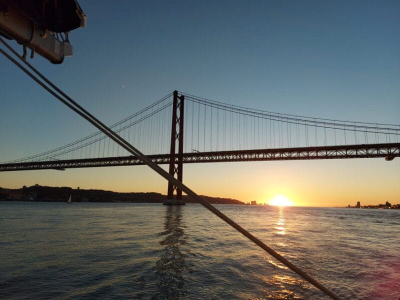 Lisbon: Sunset Catamaran Cruise with Drinks - End of the Cruise and Practical Tips