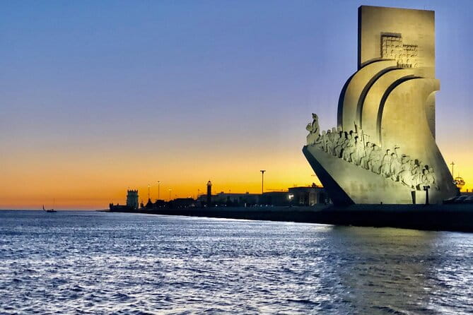 Lisbon Sunset Sailing Experience with Drinks - A Detailed Look at the Lisbon Sunset Sailing Experience