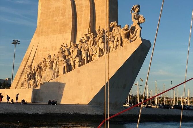 Lisbon Sunset Sailing With Portuguese Wine & History - Meeting Point and Arrival