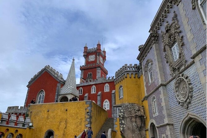 Lisbon Super Saver: 2-Day Sintra, Cascais, Fatima, Nazare and Obidos Small-Group Day Trips - Cascais Vacation Spot