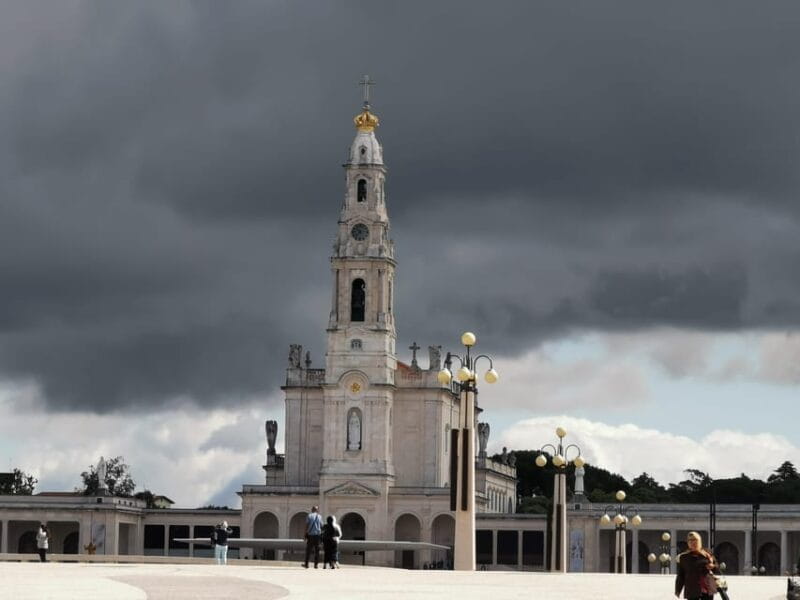 Lisbon to Fatima Nazaré and Óbidos Private Full Day Tour - Entering Portugal’s Sacred Heart: The Sanctuary of Fatima
