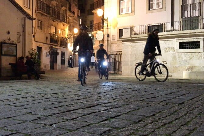 Lisbon Tour by Night with Electric Bikes - What to Expect During the Tour