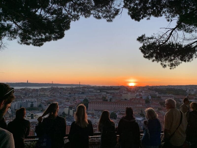 Lisbon TukTuk Tour - Smooth & Fun - Best Instagram Spots - Who Should Consider This Experience?