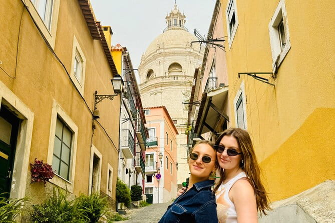 Lisbon:Old Town Tour by Tuk Tuk. - FAQ