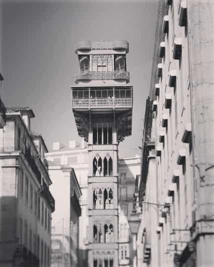 Lisbon's Roots: Tuk tuk experience throuth the Old Lisbon - Discovering Lisbons Hills by Electric Tuk Tuk