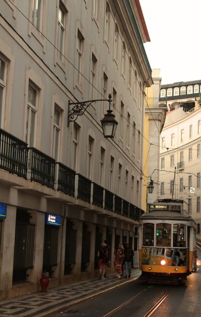 Lisbon's Roots: Tuk tuk experience throuth the Old Lisbon - Practical Details and Logistics