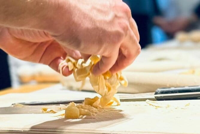 Live cooking class pasta -Small group or Private,in 5 languages - Discovering Rome’s Pasta Secrets: A Practical Review of the Live Cooking Class
