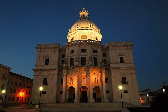 Live Fado Show with Traditional Dinner and Lisbon by Night - Discovering the Heart of Lisbon: A Night of Fado and Festivities