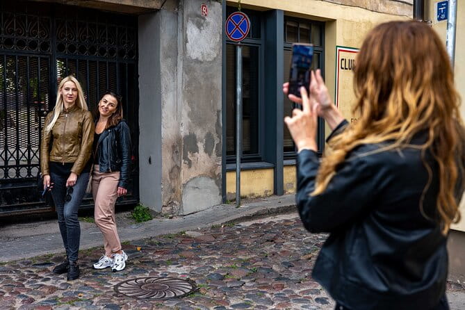 Live guide tour via WhatsApp - Vilnius Ghetto - FAQs