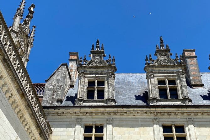 Live Guided Chenonceau, Chambord, Amboise Castles trip from Paris - Introducing the Loire Valley Castles & Wine Day Trip from Paris
