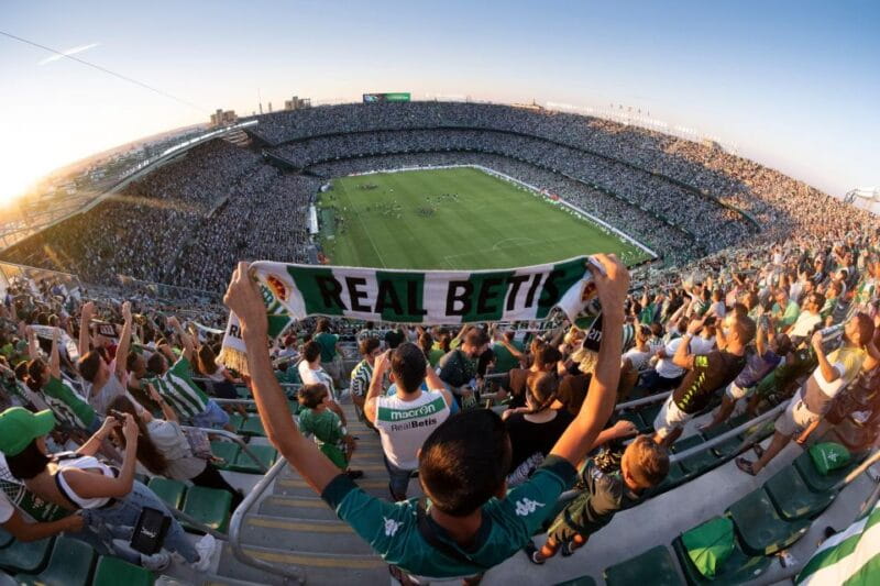 Live Real Betis football matches & atmosphere with local fan - Key points / Takeaways