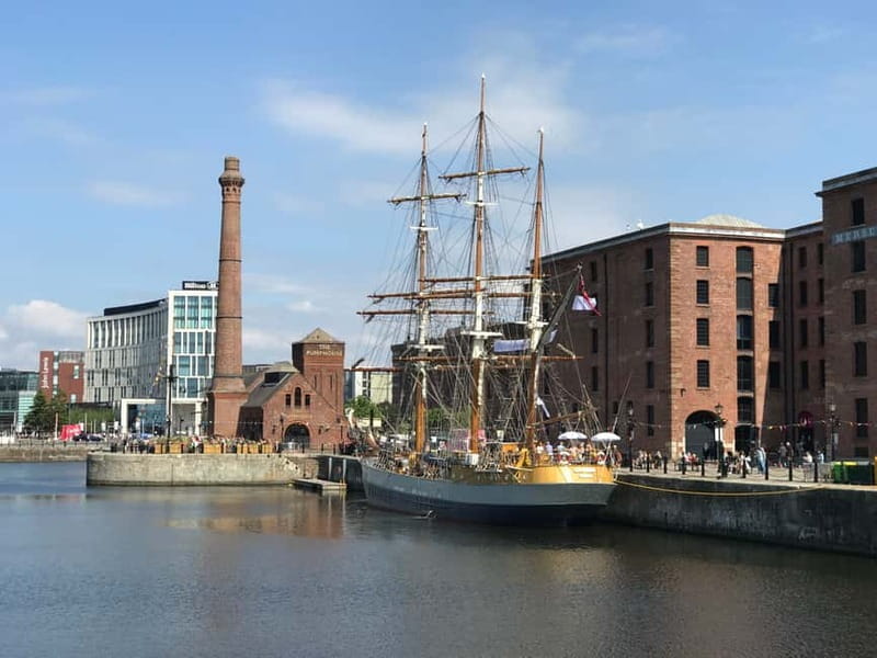Liverpool: 1-Hour Guided Tour along the Waterfront - Exploring Liverpool’s Waterfront in Detail