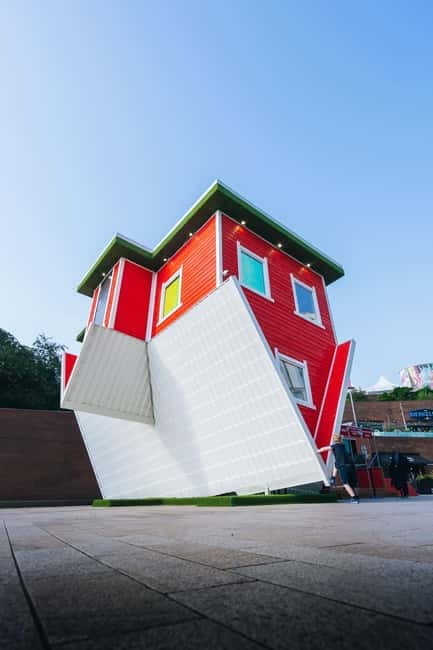Liverpool: Upside Down House Entry Ticket - FAQs