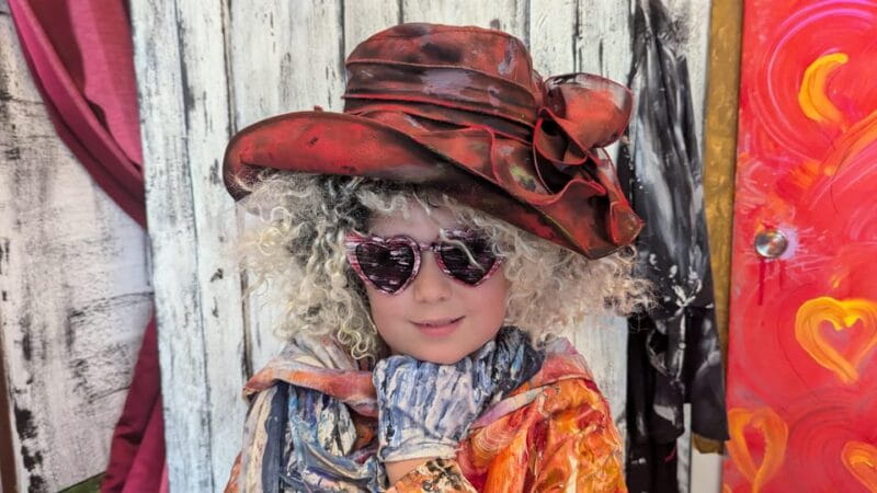 Living color - be a part of art - Key Points & Takeaways