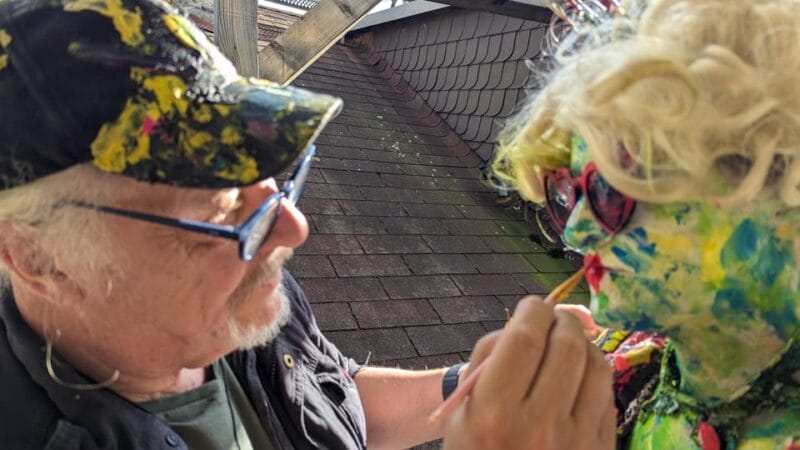 Living color - be a part of art - Price and Overall Value