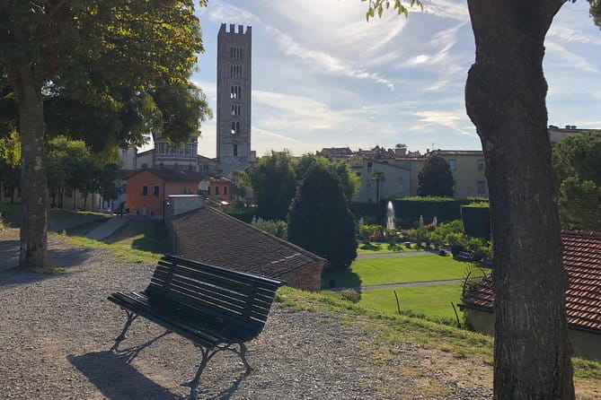 Livorno Private Shore Excursion of Pisa and Lucca - Exploring Lucca’s Medieval Charm and Renaissance Elegance