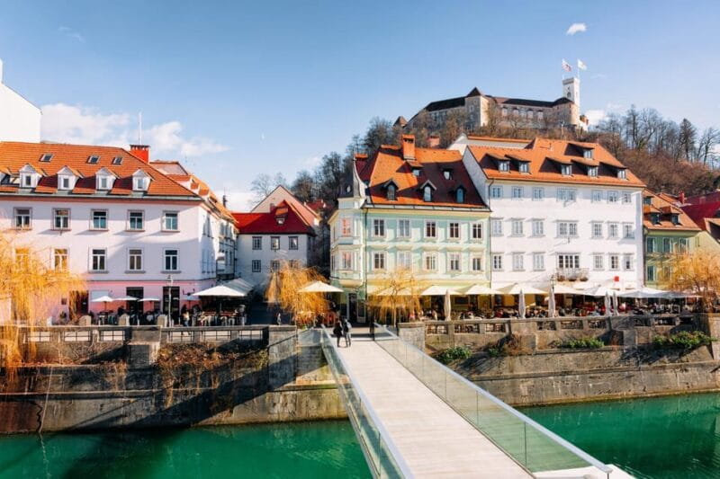 Ljubljana: 2.5h walking tour with local guide - Exploring Ljubljana in Depth: A Practical Guide to the 2.5-Hour Walking Tour