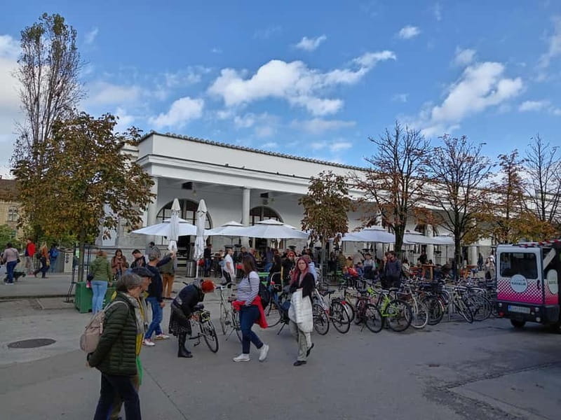 Ljubljana: Old Town Guided Walking Tour in French - Final Thoughts