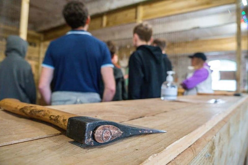 Llangollen: 30-Minute Axe Throwing Session - Discovering Llangollen’s Unique Activity: A 30-Minute Axe Throwing Session