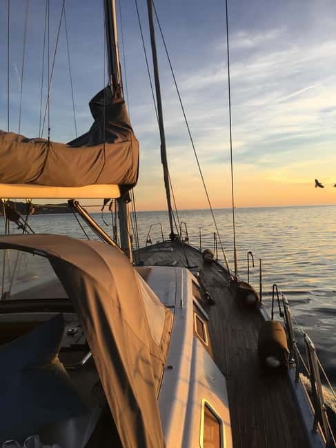 Lloret De Mar: Exclusive private sailing cruise - Sailing the Costa Brava: What You Can Expect