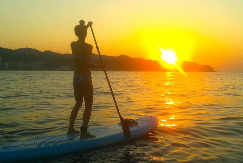 Lloret de Mar: Sunrise Paddle Board Ride with Instructor - Key Points / Takeaways