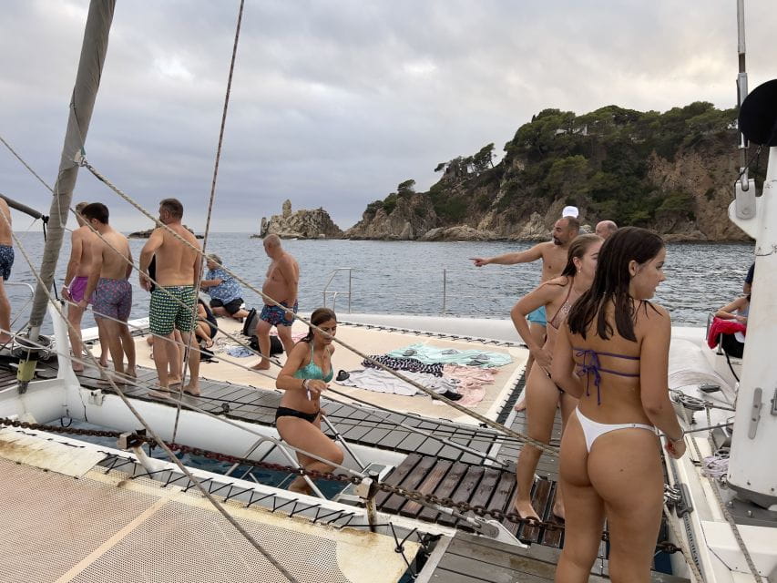 Lloret De Mar: Sunset Catamaran Cruise With DJ and Drinks - Highlights of the Experience