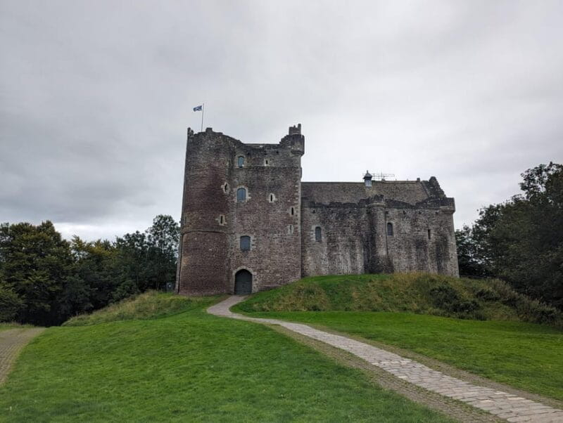Loch Lomond, Stirling Castle and the Kelpies: Private Tour - Loch Lomond: A Glimpse of Scotland’s Most Famous Lake