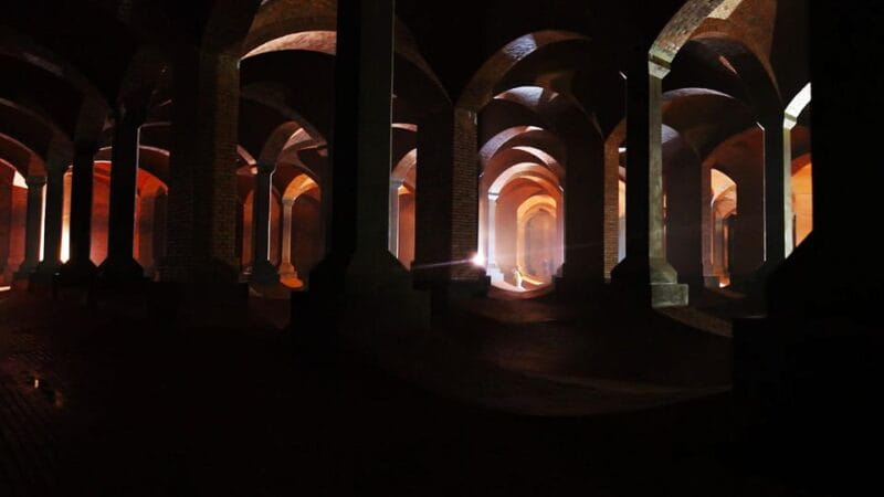 Lodz: Citybreak #1 Digital Guided Walking Tour - Exploring Lodz with a Digital Guide: What to Expect