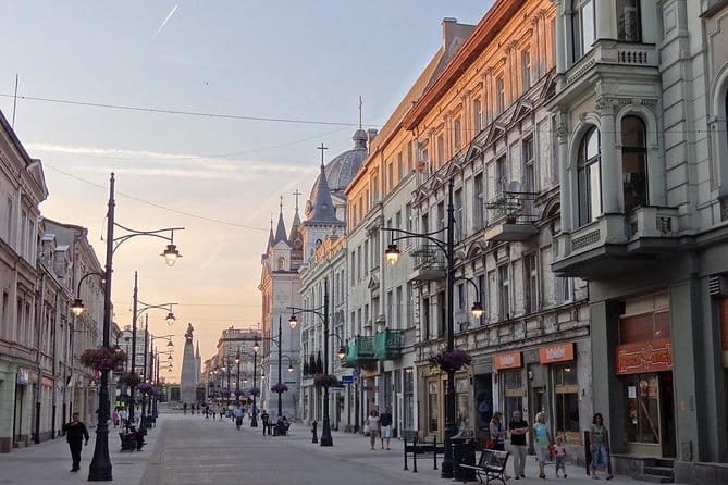 Lodz Old Town Manufaktura Highlights Private Walking Tour - Key points / Takeaways