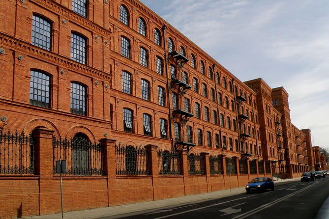 Lodz Old Town Manufaktura Highlights Private Walking Tour - Exploring Lodz’s Streets and Stories