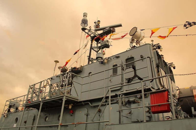 Lodz: Private Guided City Tour - The Modern Face: Manufaktura and Piotrkowska Street