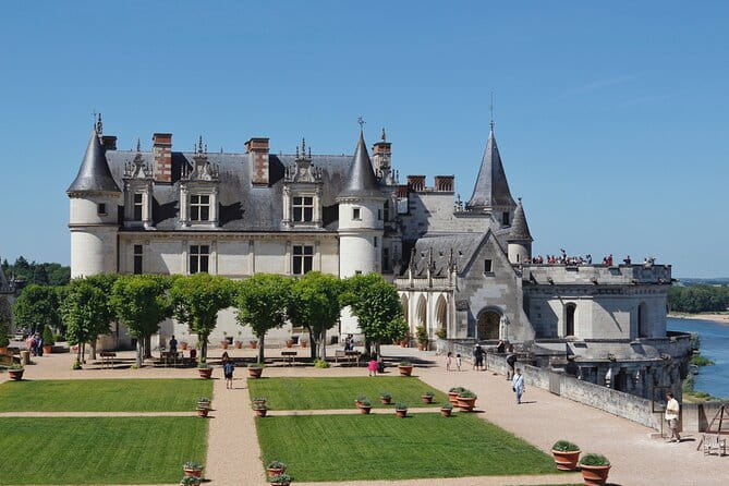 Loire Valley Castles Guided Tour with Transportation from Paris - Key points / Takeaways